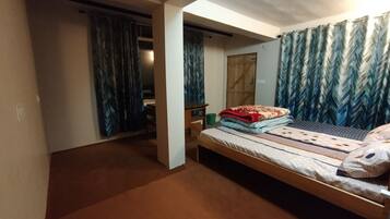 1 chambre, Wi-Fi gratuit, draps fournis