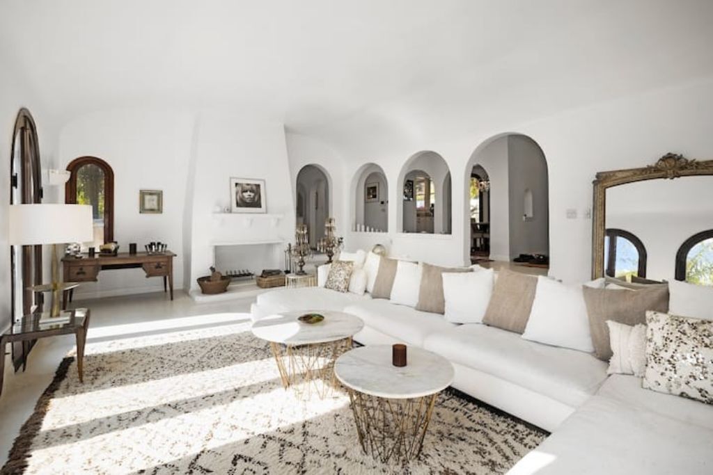 The Hollywood Dream House Oasis