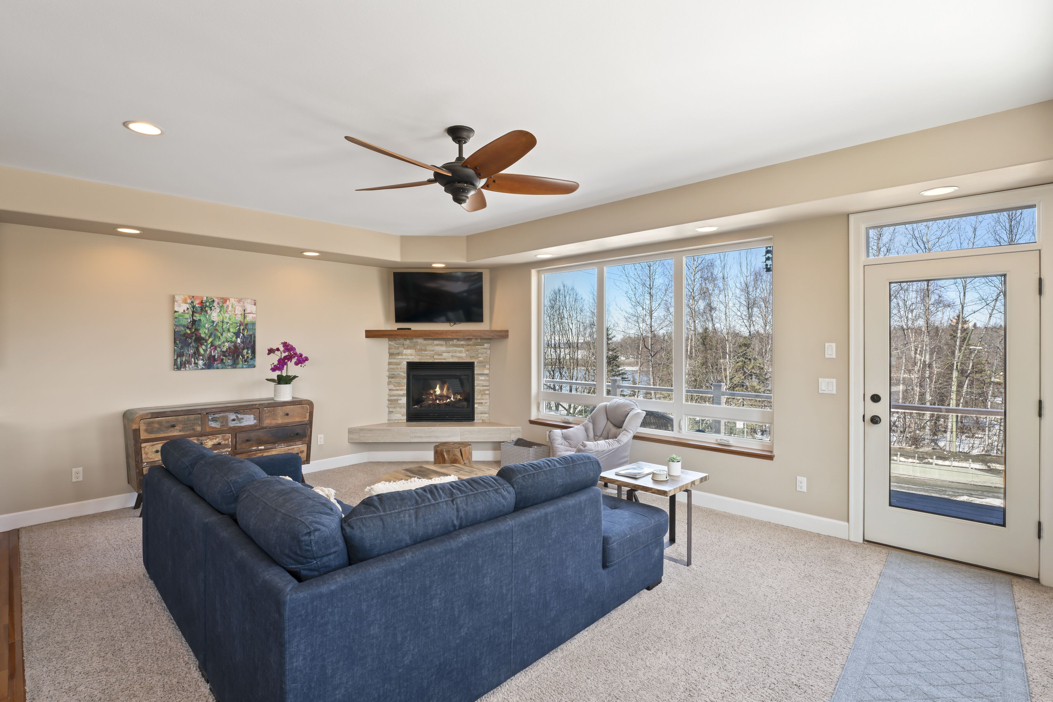 Coastal Trail and Lagoon Retreat