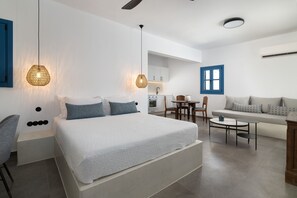 Premium bedding, in-room safe, individually decorated - Kalathos Square Luxury Suites (Rhodes)