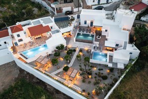 Building design - Kalathos Square Luxury Suites (Rhodes)