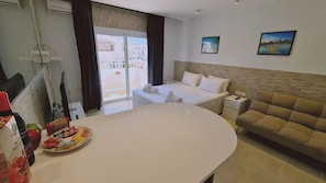1 bedroom, soundproofing, iron/ironing board, free WiFi