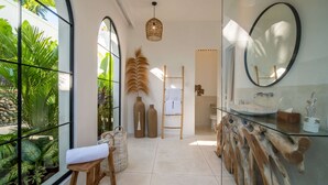 Interior - Private Pool Retreat•Ubud 1br Villa•Jungle Serenity (Ubud)