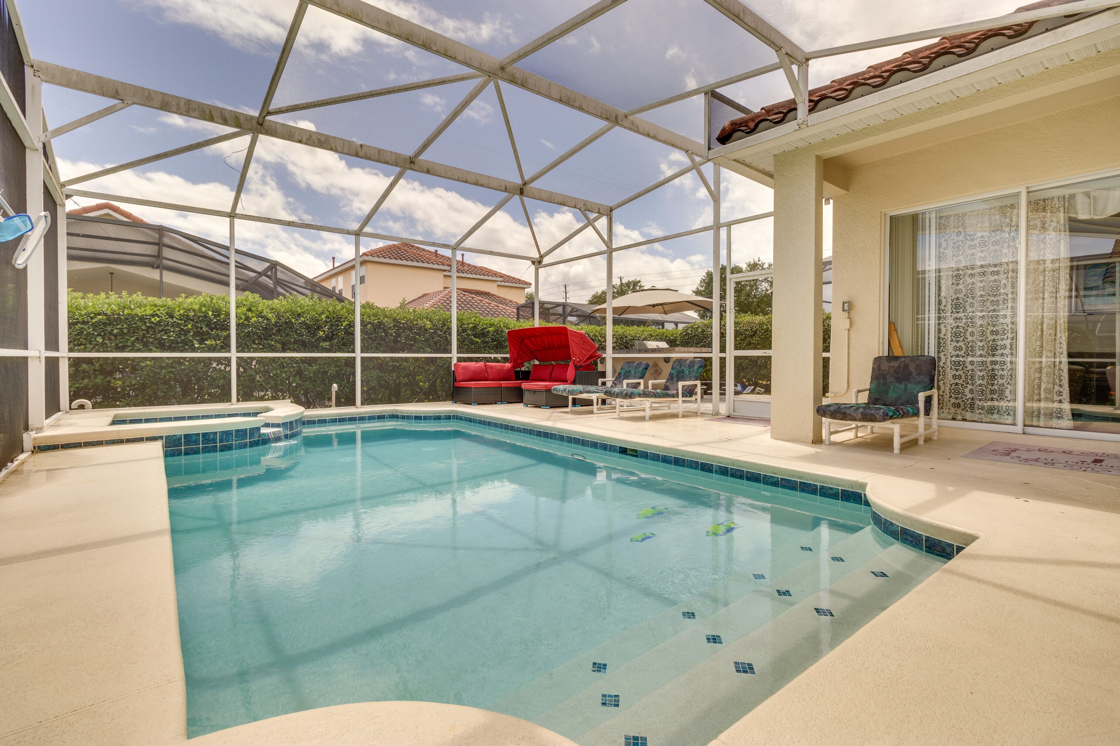 Spacious Villa Near Disney World: Lanai w/ Pool!