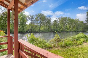 Property grounds - Susquehanna Hilton Cabin (Liverpool)