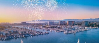 Blue Agate - Seaside Bright 2BR w/ Marina Views