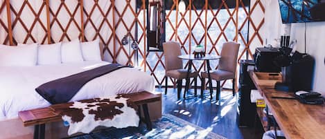 WiFi, bed sheets