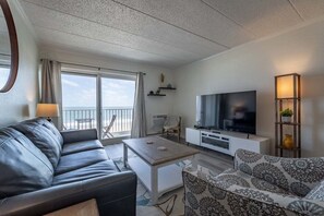 Smart TV, chimenea