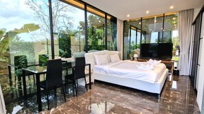 3 chambres, coffres-forts dans les chambres, bureau