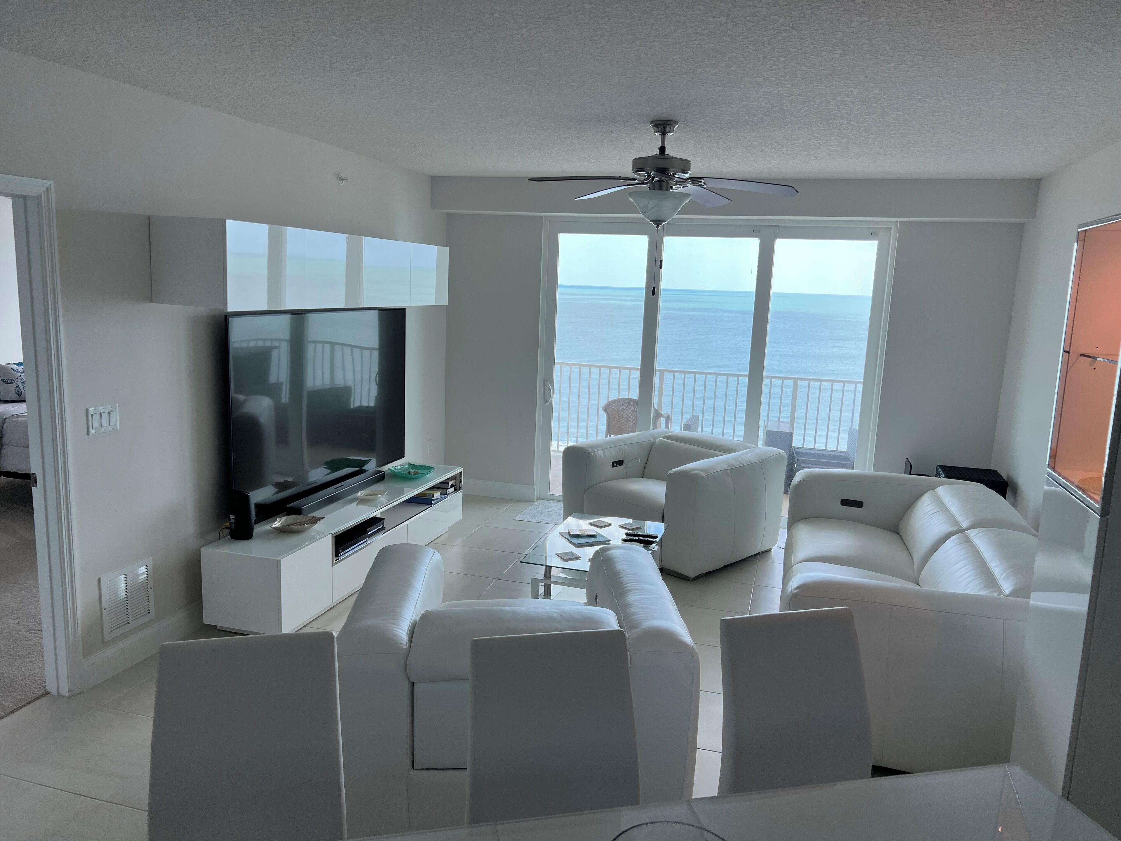 New 3b2b 8th floor oceanfront condo. Wake up to sunrises that will awaken smiles