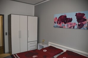 1 bedroom, travel crib, free WiFi, bed sheets