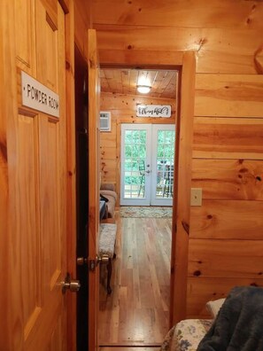 Interior - Tiny House Glamping at Watts Bar (Spring City)