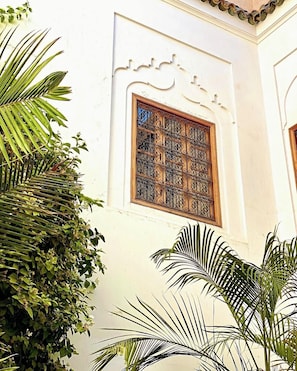 Exterior detail - Private Moroccan Riad • Rooftop Dinners & Pool • Luxury Experience (Marrakesh)