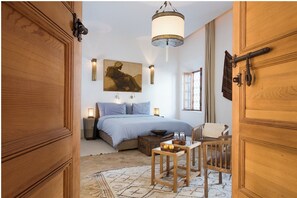 4 Schlafzimmer, Zimmersafe, Bügeleisen/Bügelbrett, kostenloses WLAN