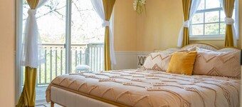 Downtown Eureka Springs 3mi+King Bed+Kitchen+Deck