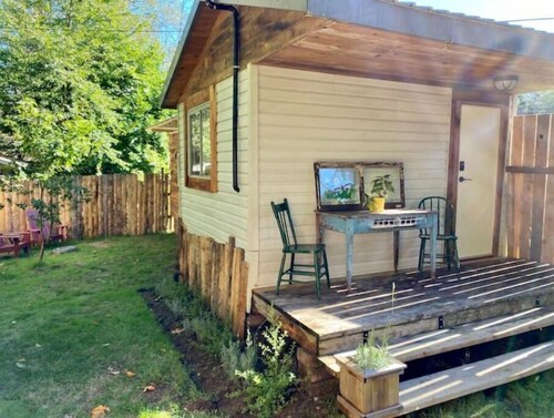 A Cabin Crafted for Retreat, Celebration & Everyday Getaways
