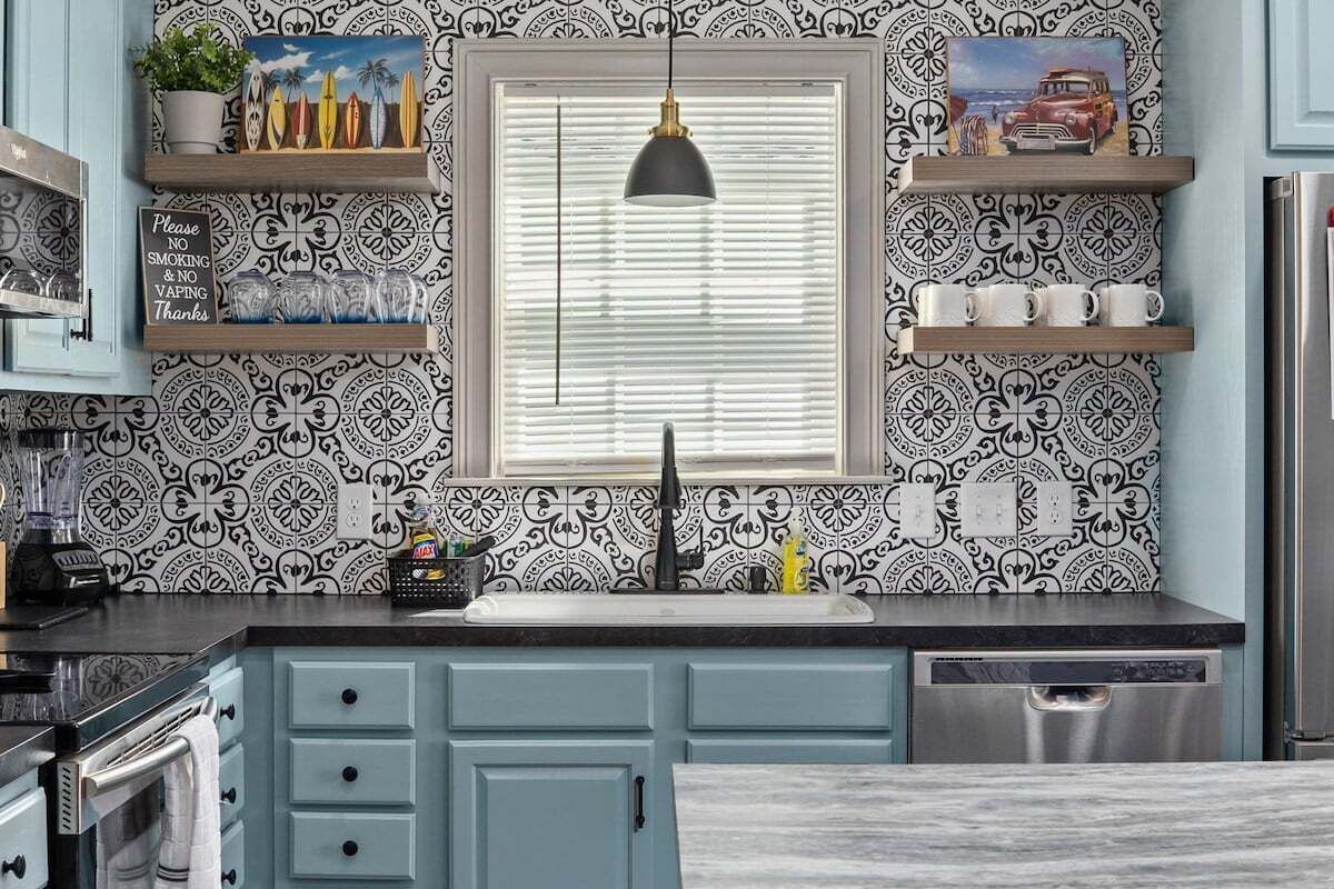 Réfrigérateur, micro-ondes, four, lave-vaisselle