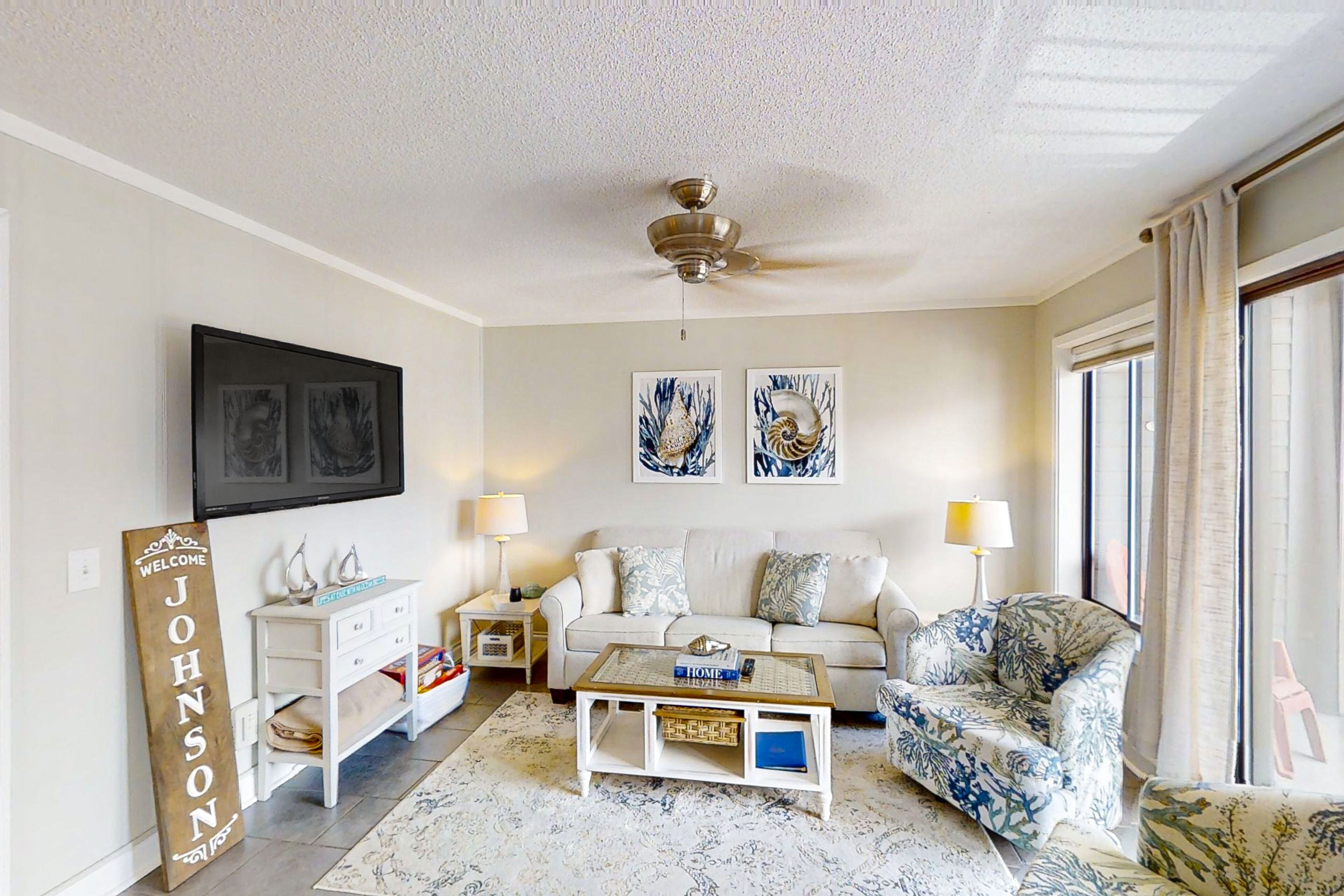 Modern condo in oceanfront building with pools, hot tubs, arcade, & beach access