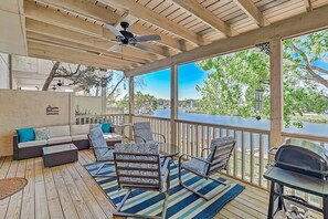 Property grounds - Dog-friendly water view condo with inviting porch, AC, W/D, & modern charm (Horseshoe Bay)