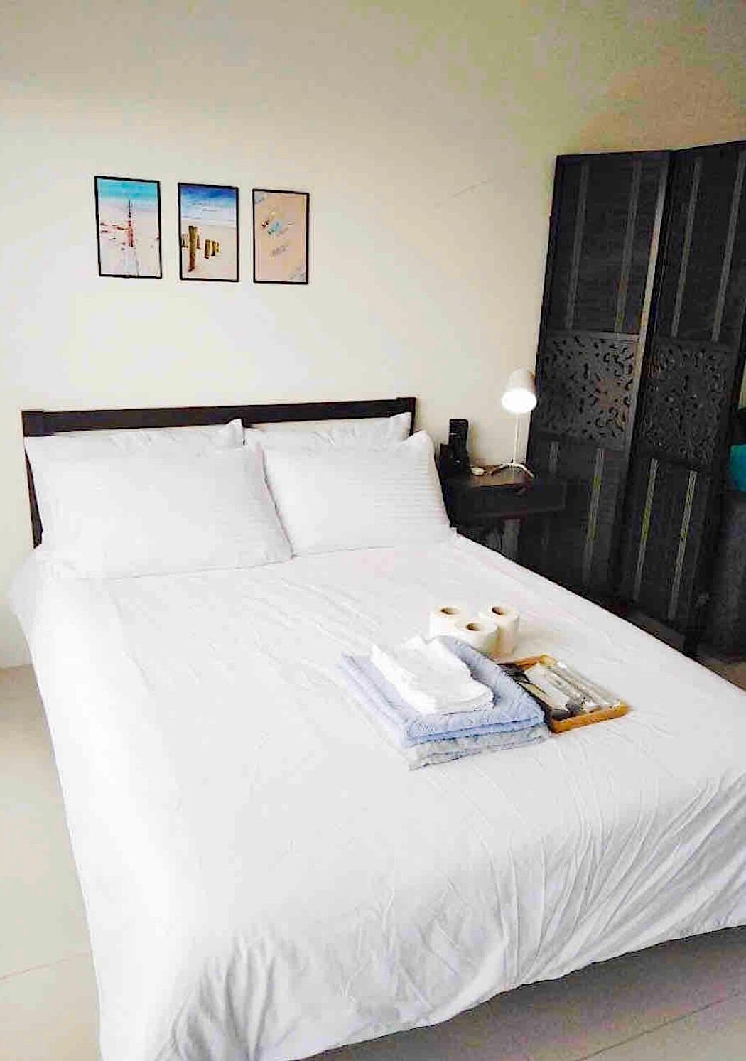 Condo w/ Direct Access To Mall, Pool, Gym, Wifi