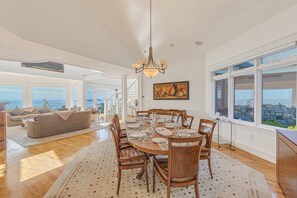 House (Rockcleft) | Exterior - Rockcleft (Marblehead)