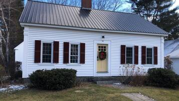 House (Rivers Edge) | Exterior