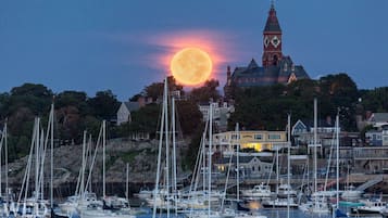 House (SeaCity View) | Exterior