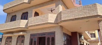 Spacious 2 roomset with kitchen in Yogi Villa