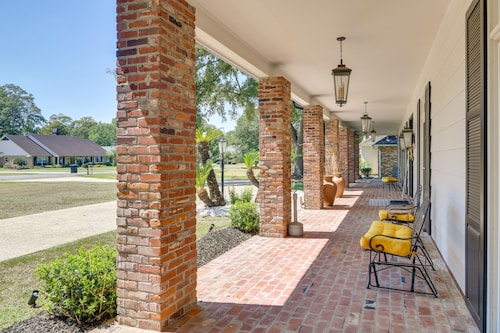 Stunning Baton Rouge Home w/ Pool: Near LSU!