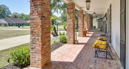 Stunning Baton Rouge Home w/ Pool: Near LSU!