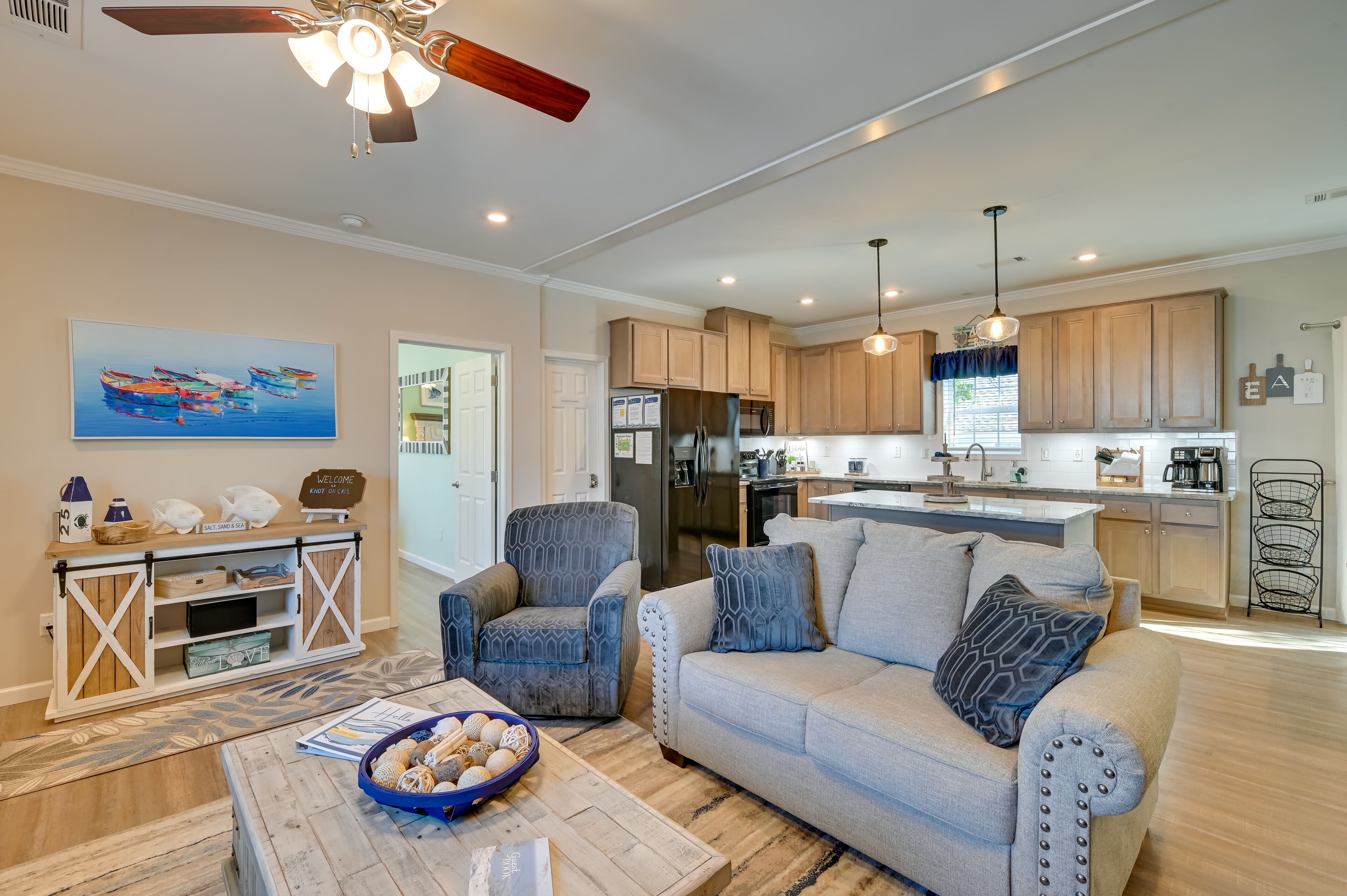 Sunny Myrtle Beach Resort Home - 1 Mi to Ocean!