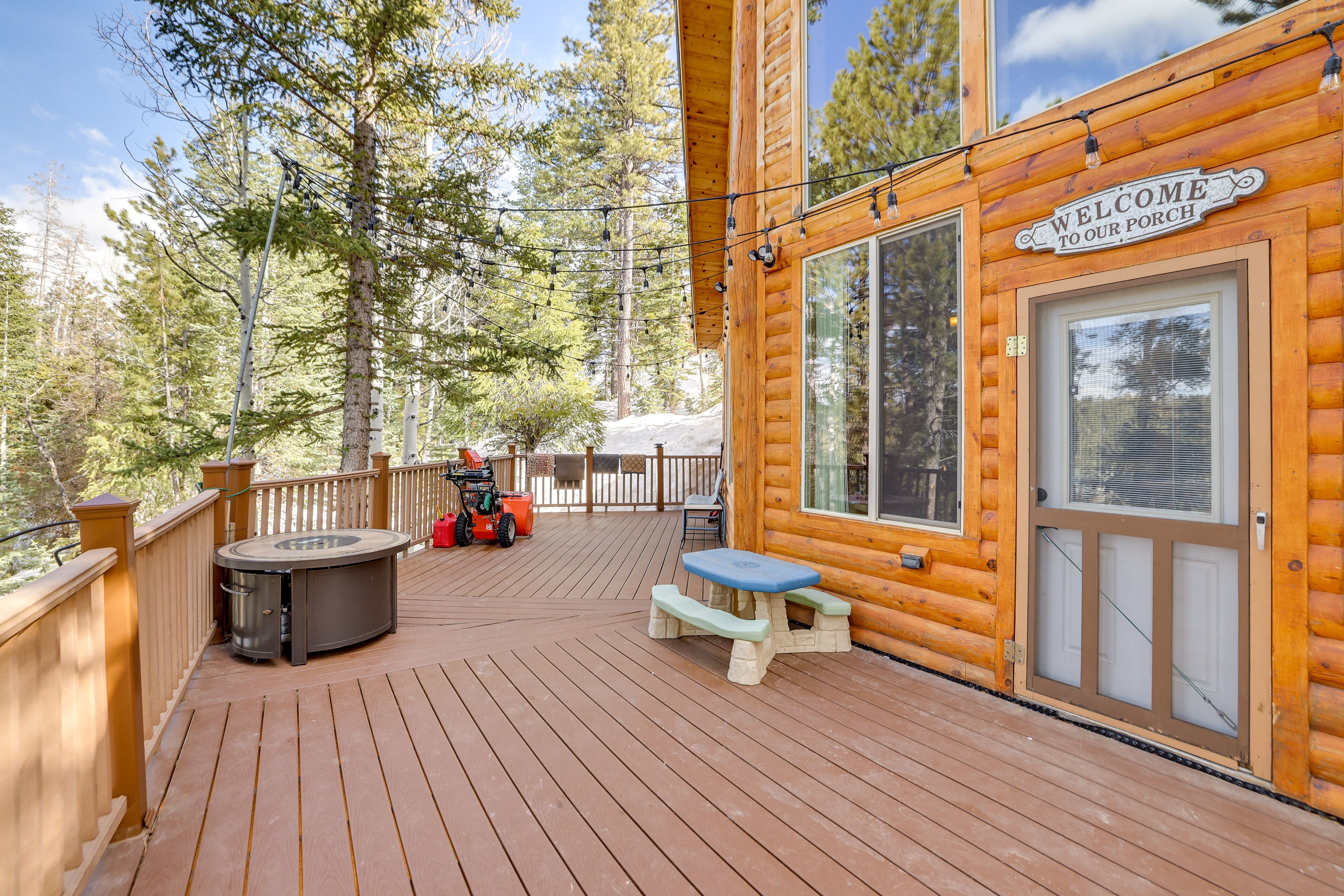 Duck Creek Village Cabin ~ 47 Mi to Bryce Canyon