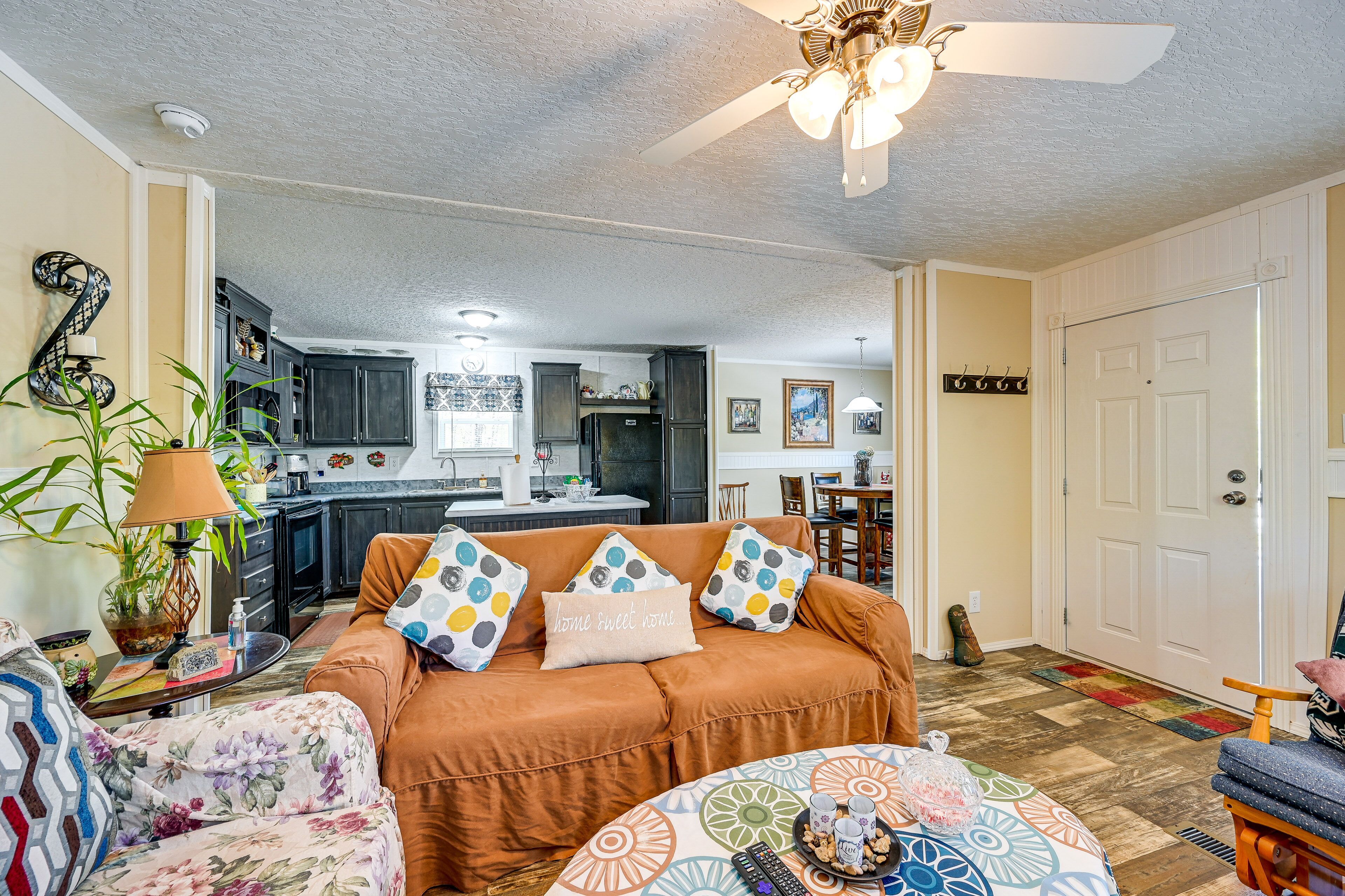 Peaceful Danbury Getaway - 3 Mi to Hanging Rock!