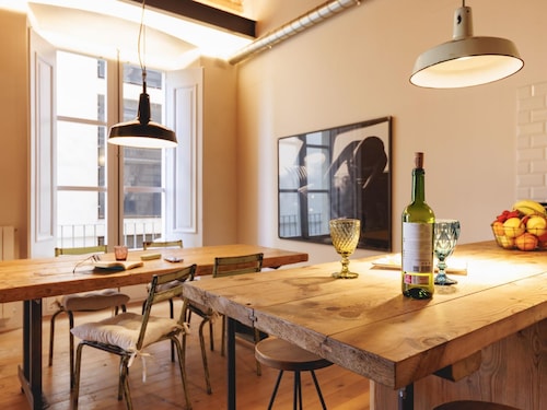 Bravissimo Carrer Nou, cosy 2-bedroom apartment in the center of Girona