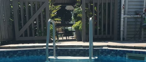Piscine extérieure, piscine chauffée