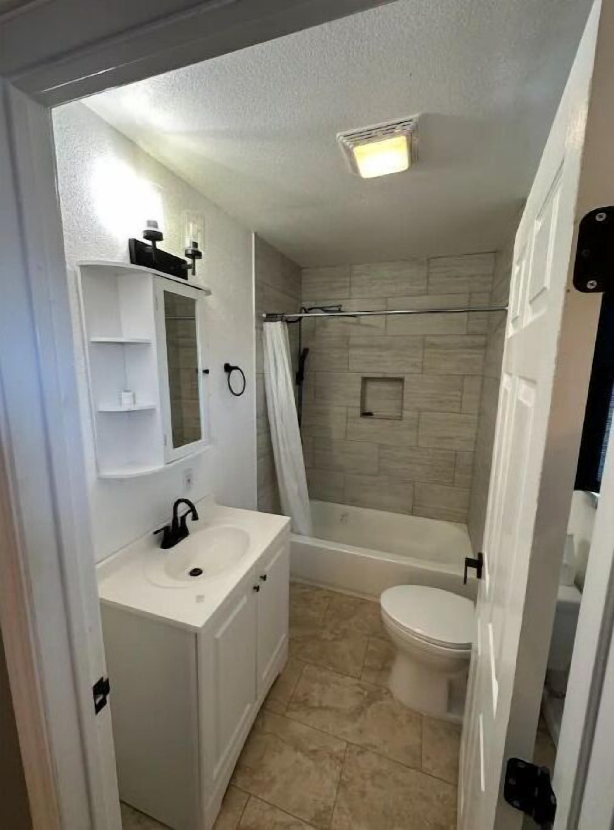 2-Bedroom in the Heart of SA