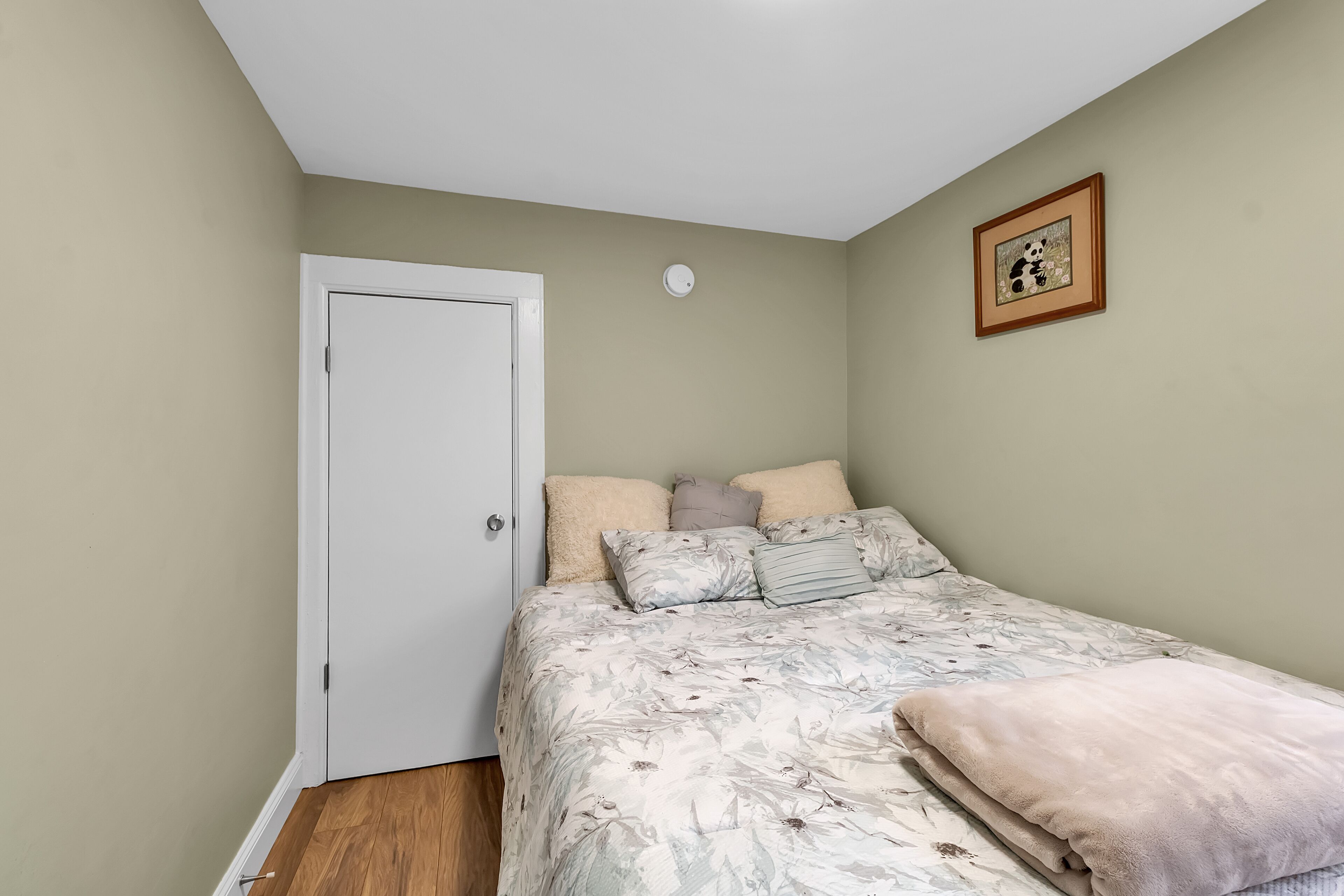 Bright 2 bedroom in North Tonawanda