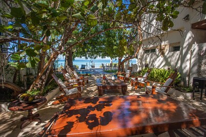 Wonderful & Quiet Beachfront Home @Palmar de Ocoa