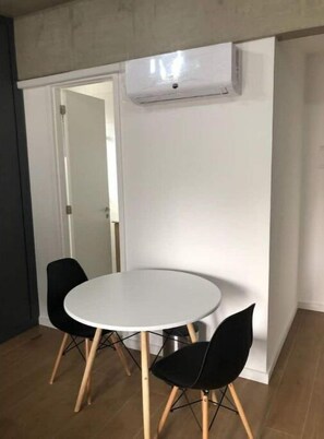 Dining - New Studio Next Paulista Av, Fast Wifi and Balcony (São Paulo)