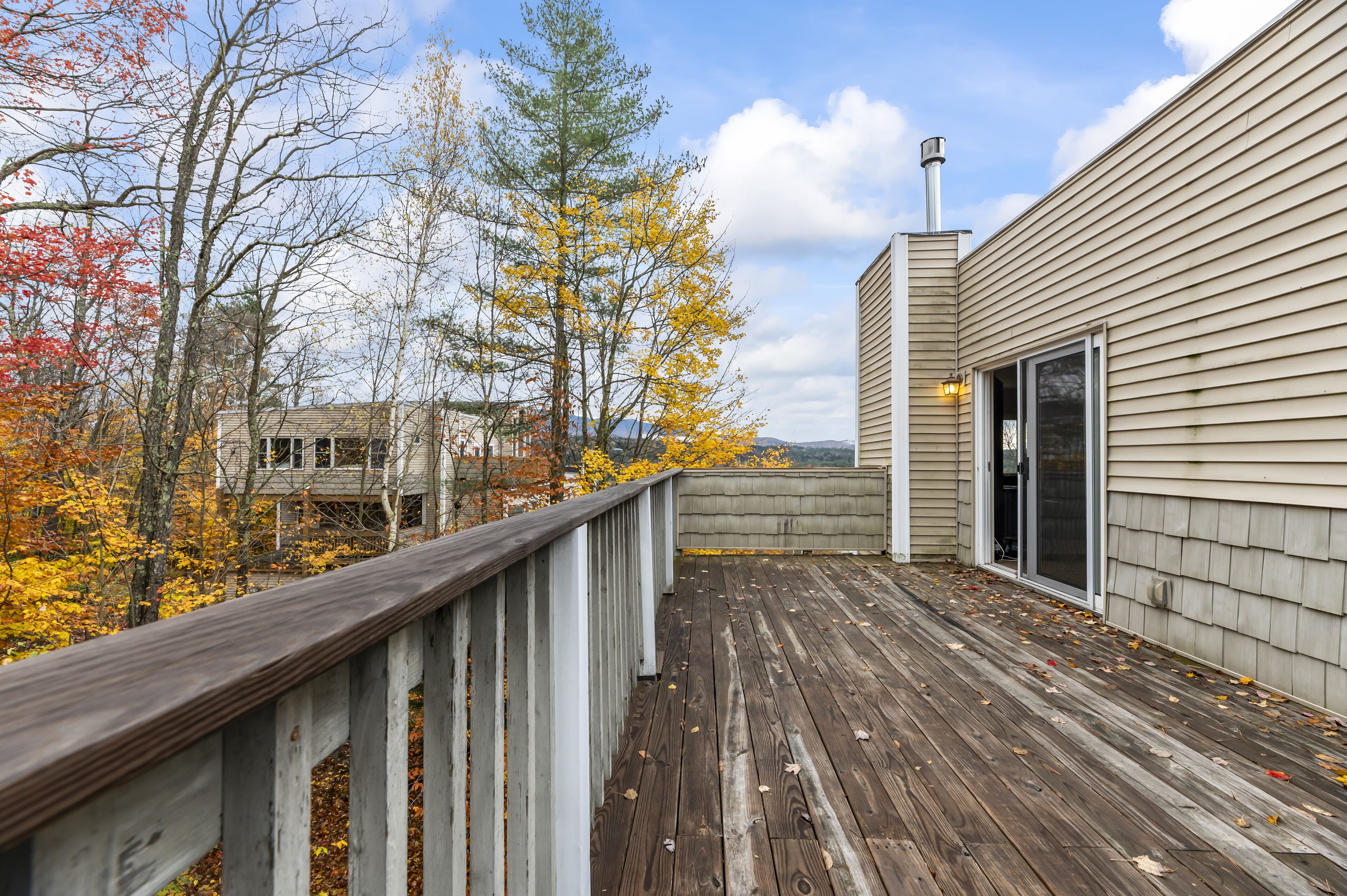 Epic Stowe Getaway: Your 2B All-Season Adventure Base