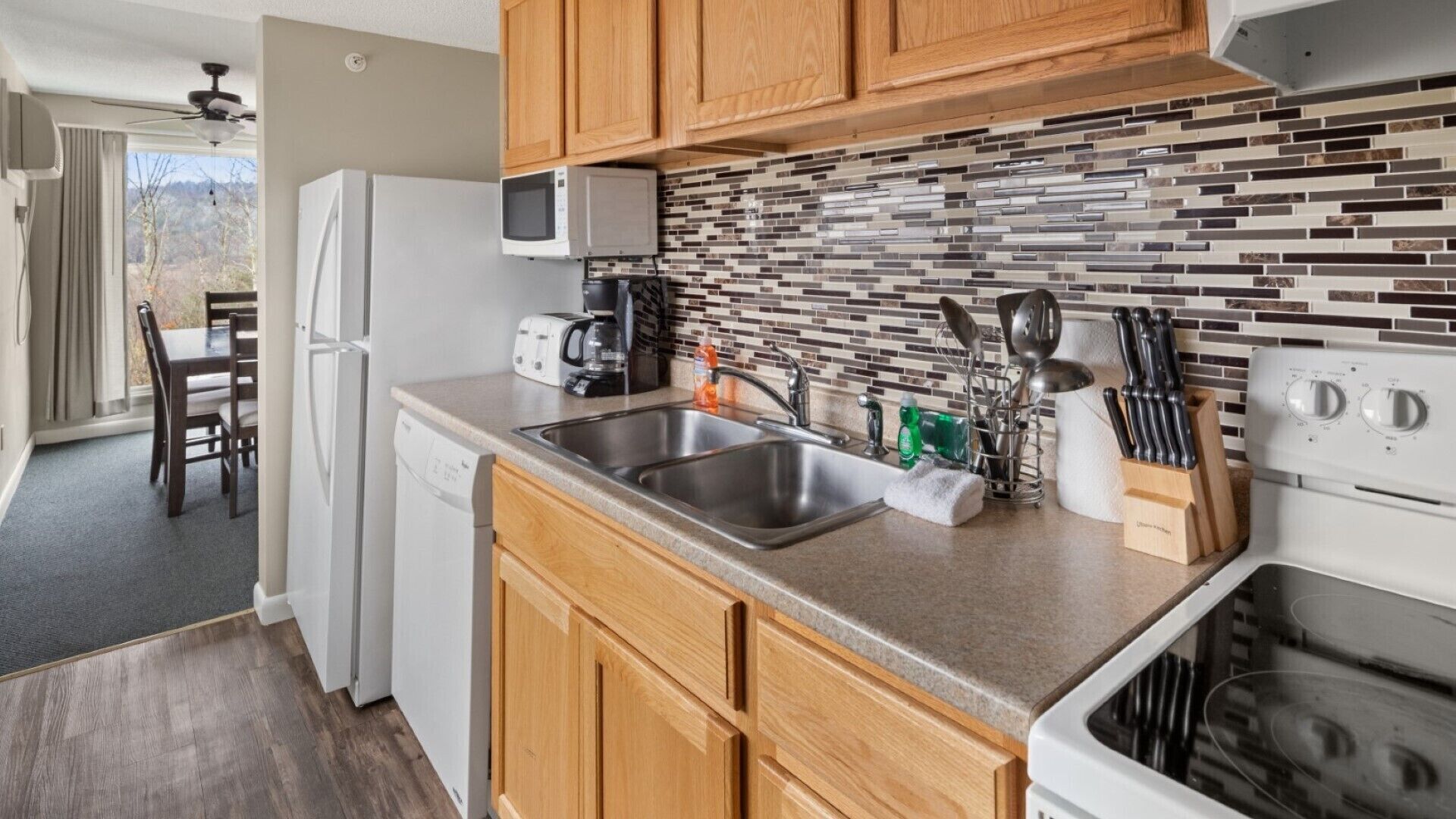 Vermont Welcomes You to the Heart of Stowe.