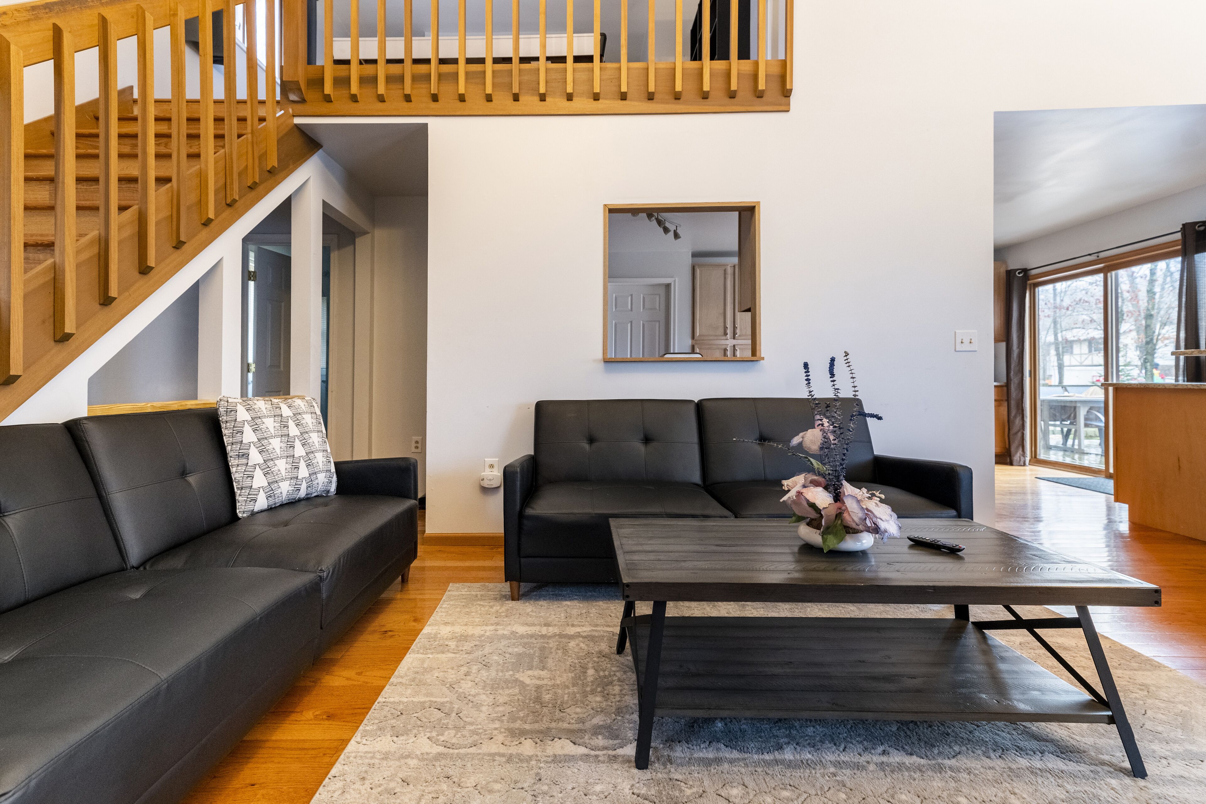 Spacious 3 Bedroom | Loft | AirHockey | Foosball | Arcades