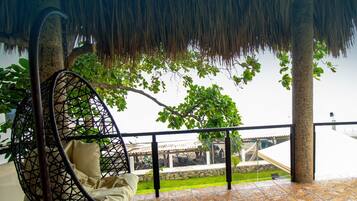 ลานระเบียง/นอกชาน