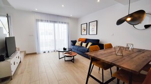 TV - PANORAMIC design home (Finestrat)