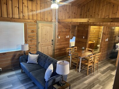 Yellow Banks Log Cabin with Lake Views