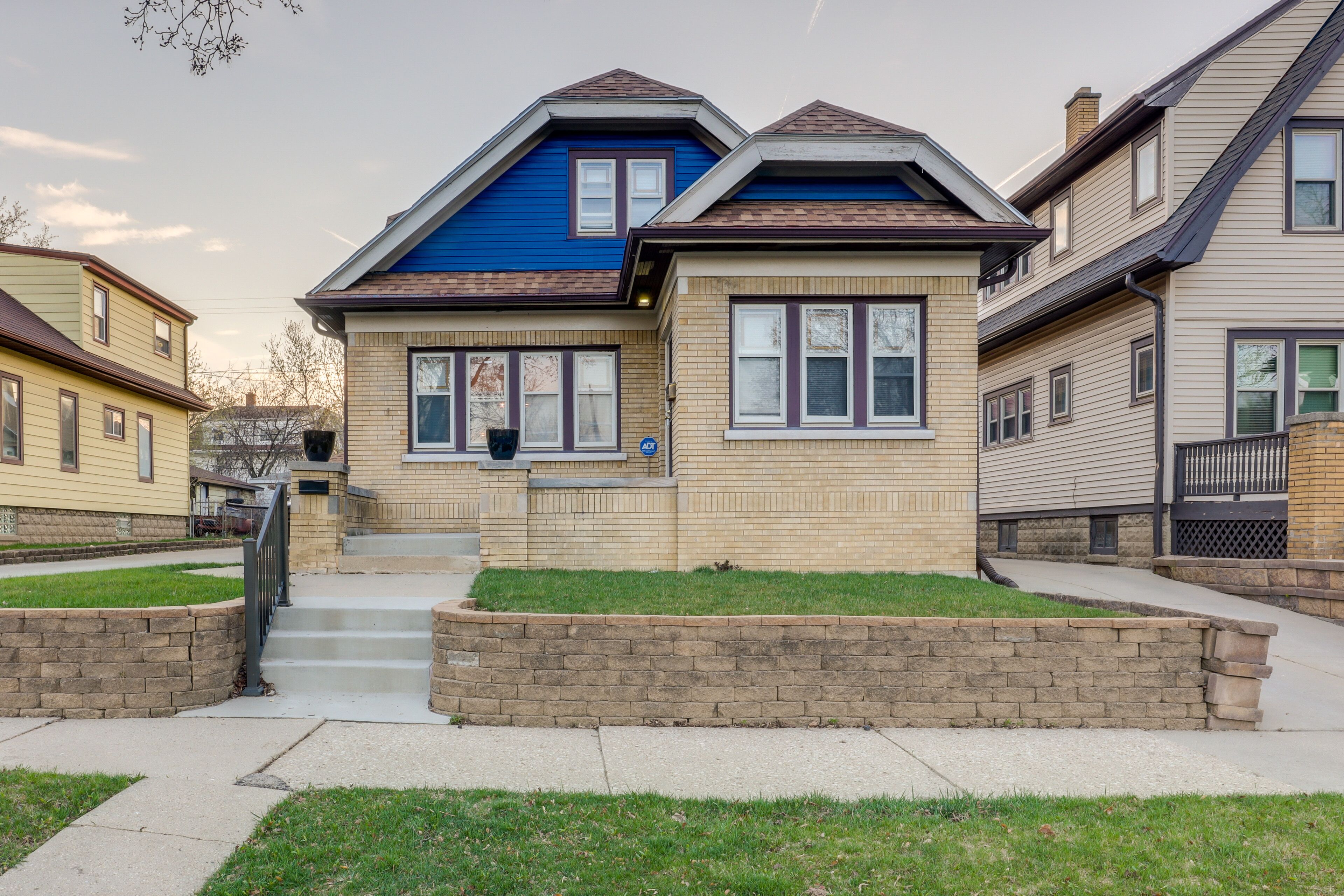 Milwaukee Vacation Rental - 2 Mi to Dineen Park!
