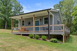 Exterior - Blue Birch Cottage: A Romantic Couple's Cabin! (Stanley)