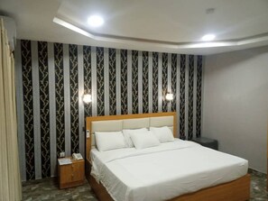 Executive Room | Desk, free WiFi - Camas Hotel & Suite Asero Abeokuta (Abeokuta)