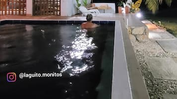 Piscine extérieure