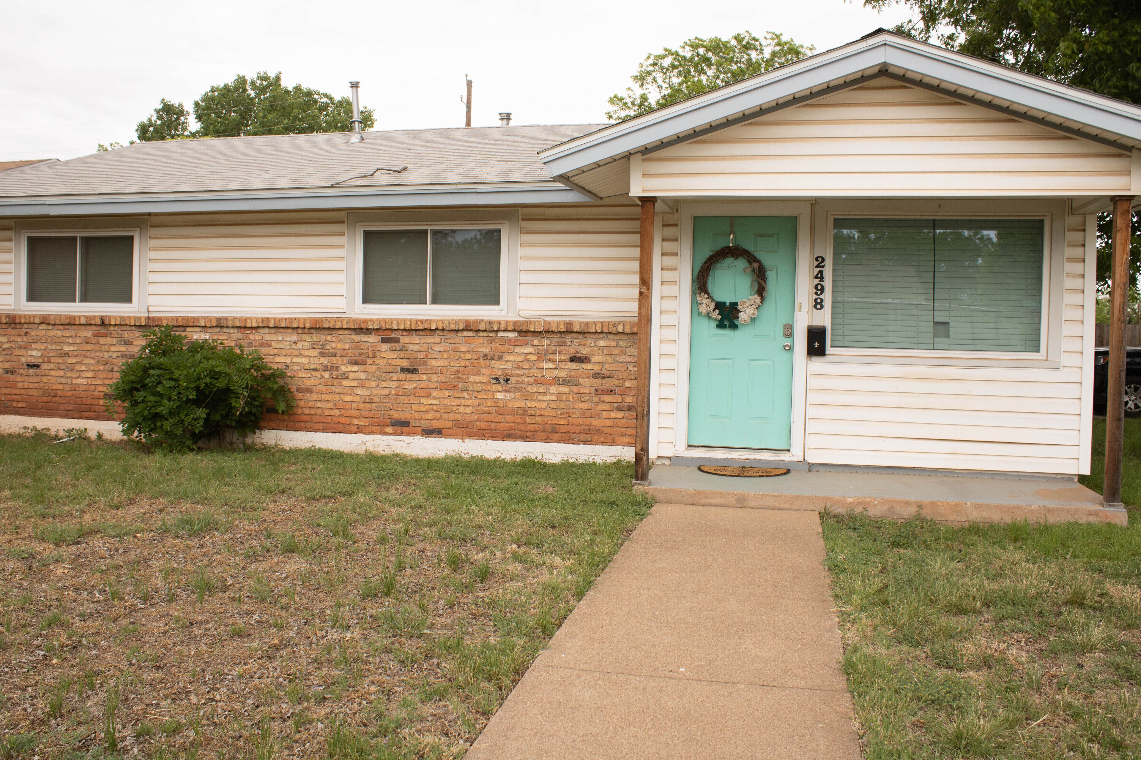 3 Bedroom 1.5 Bath with Fireplace/Patio to enjoy friends and family